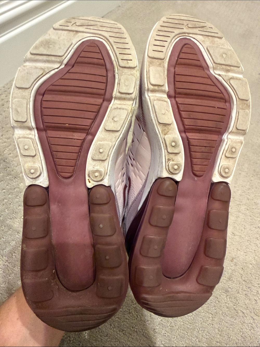 Nike Women's Air Max 270. Burgundy Size 7 - Picture 4 of 4